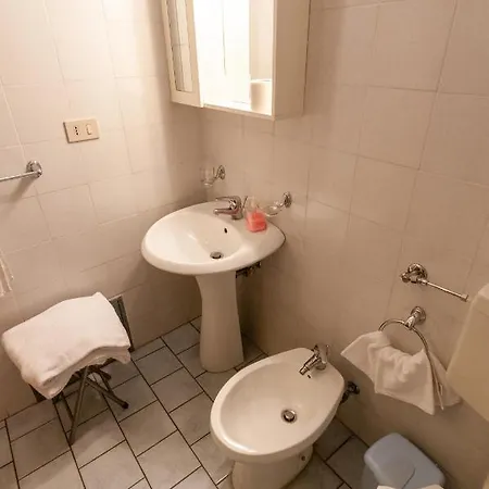 Liberty Palace Bed and Breakfast *